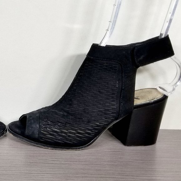 Vince Camuto Lavette Black Perforated Peep Toe Bootie, Womens Size 7.5 US / 37.5 - Picture 9 of 14